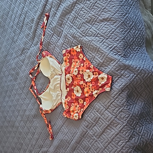 Red, pink, white one piece cutout bathing suit brand and size unknown - Picture 3 of 5